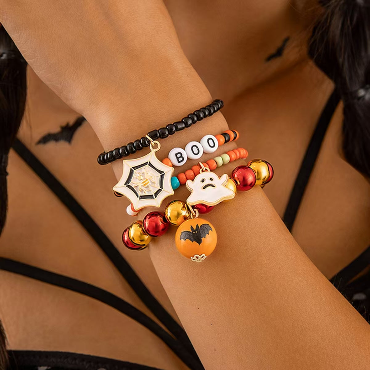 Hand jewelry