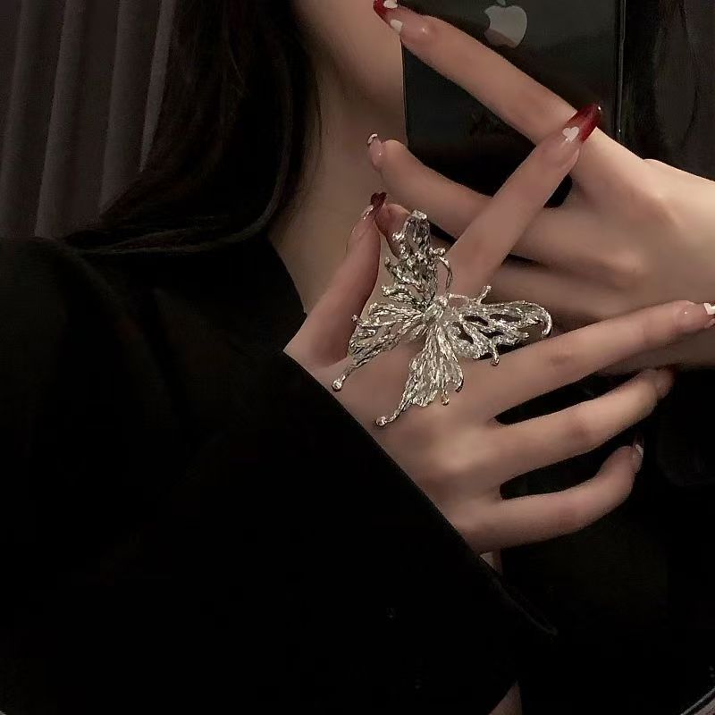 Big butterfly ring