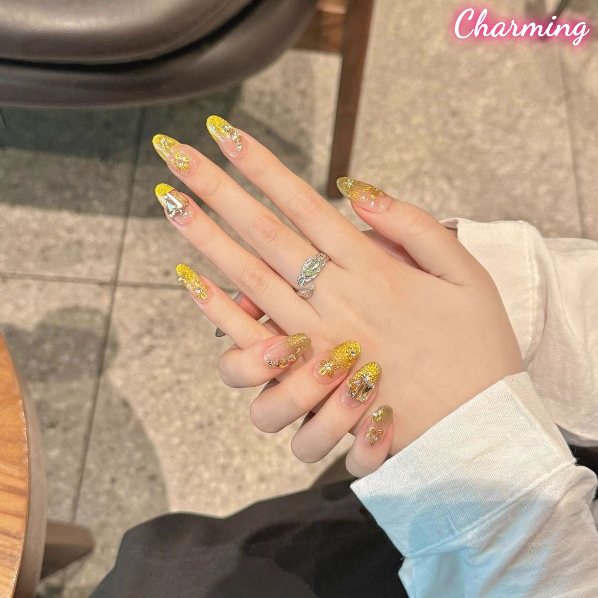 Sunny Daisy / Handmade Nails