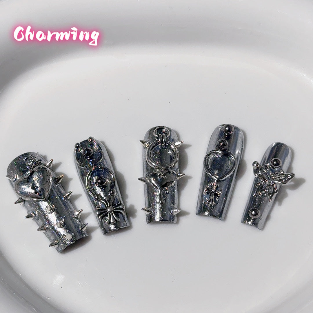 Wolf Fang / Handmade Nails