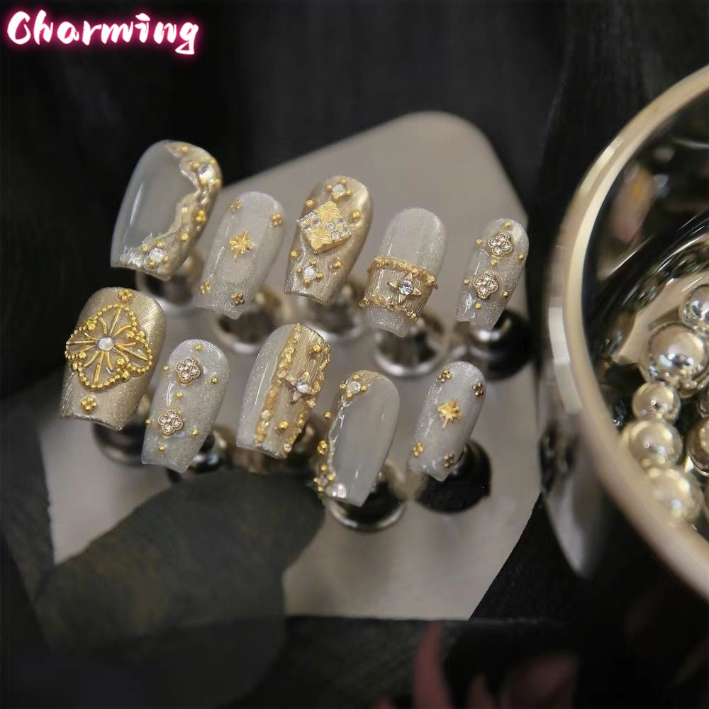 Magnificent / Handmade Nails