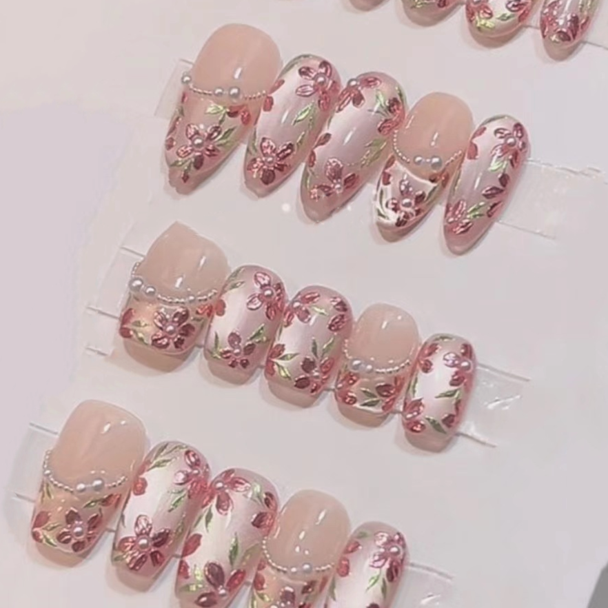 Flowers / Handmade Nails