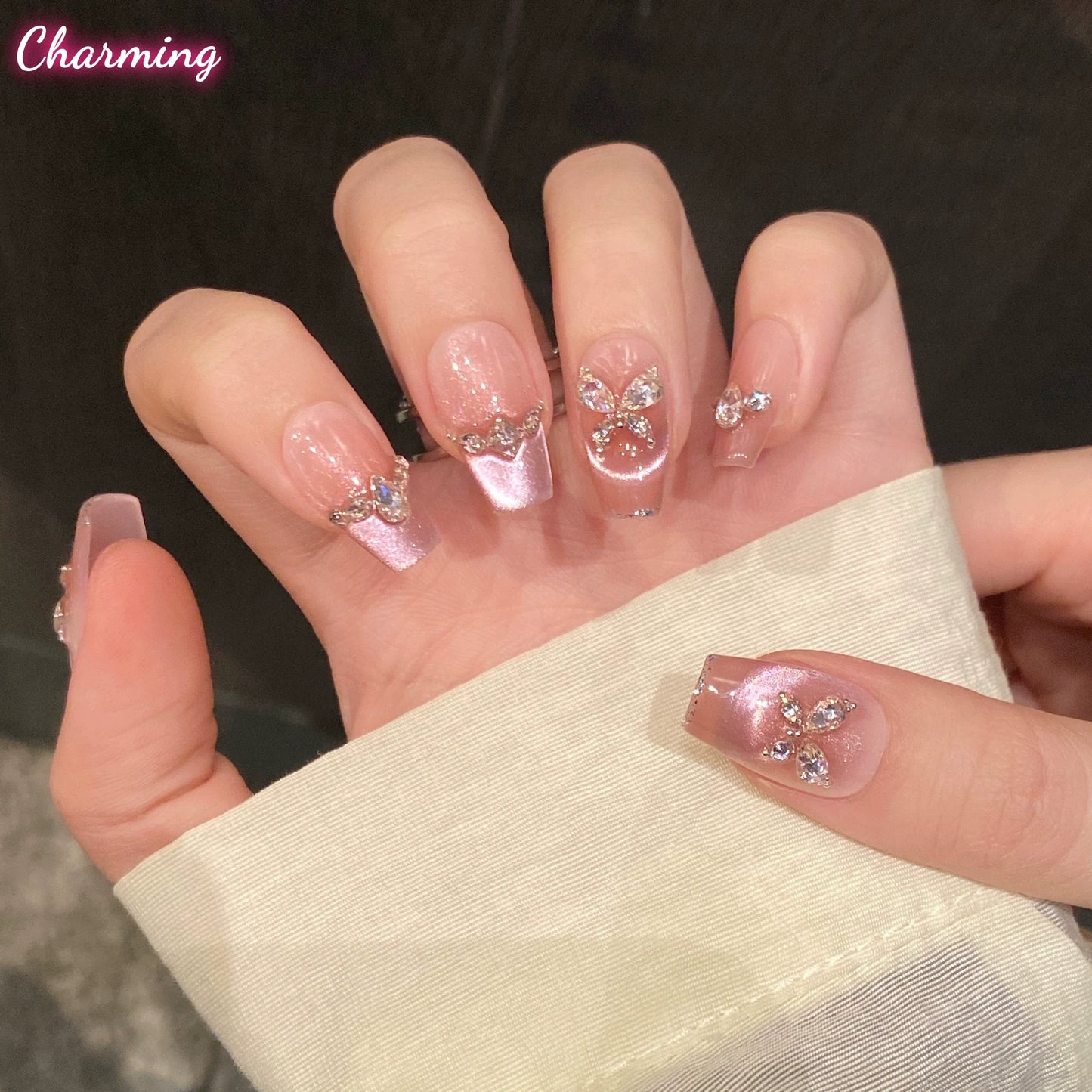 Rosebud Manor / Handmade Nails