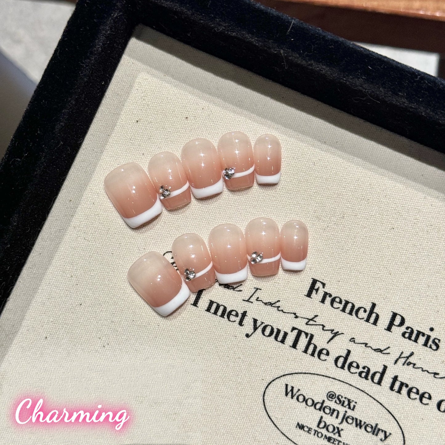 Glamour / Handmade Nails