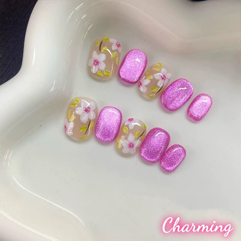 Dazzling / Handmade Nails