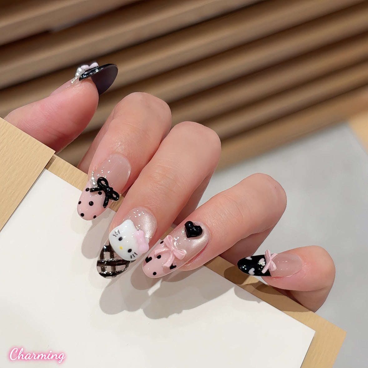 Noir Meow-ments / Handmade Nails