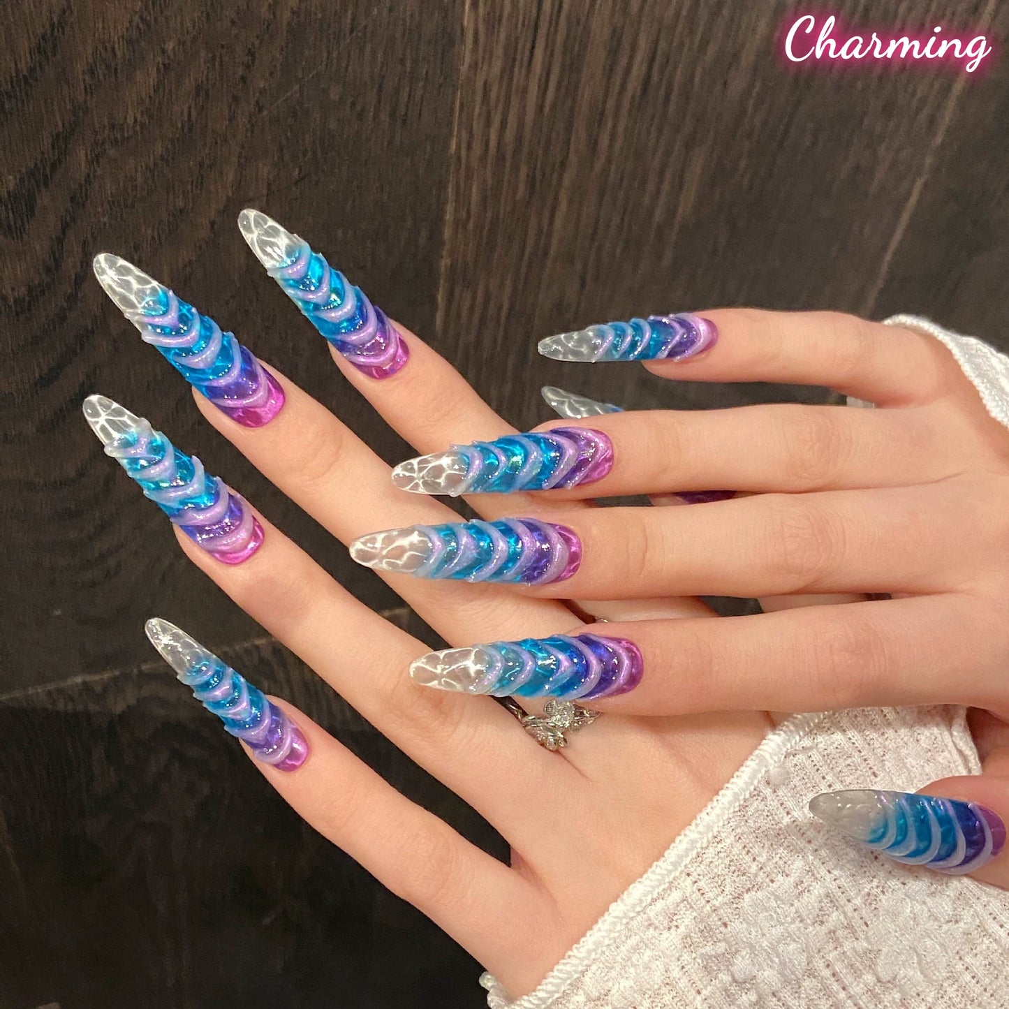 Dreamy waves / Handmade Nails