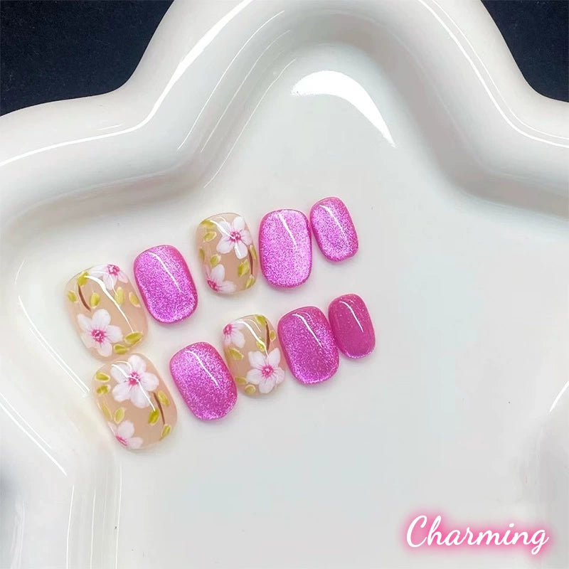 Dazzling / Handmade Nails