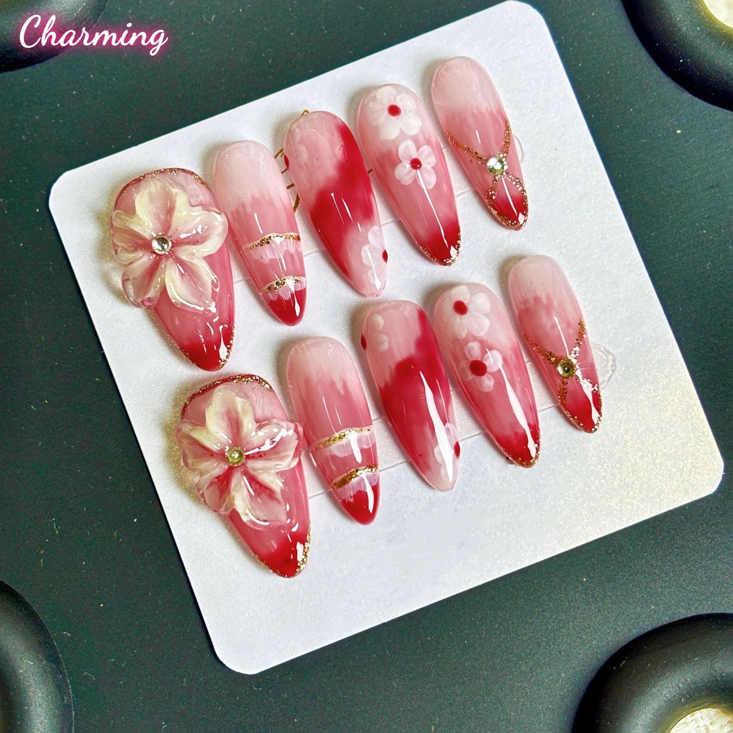 Bright and generous beauty / Handmade Nails
