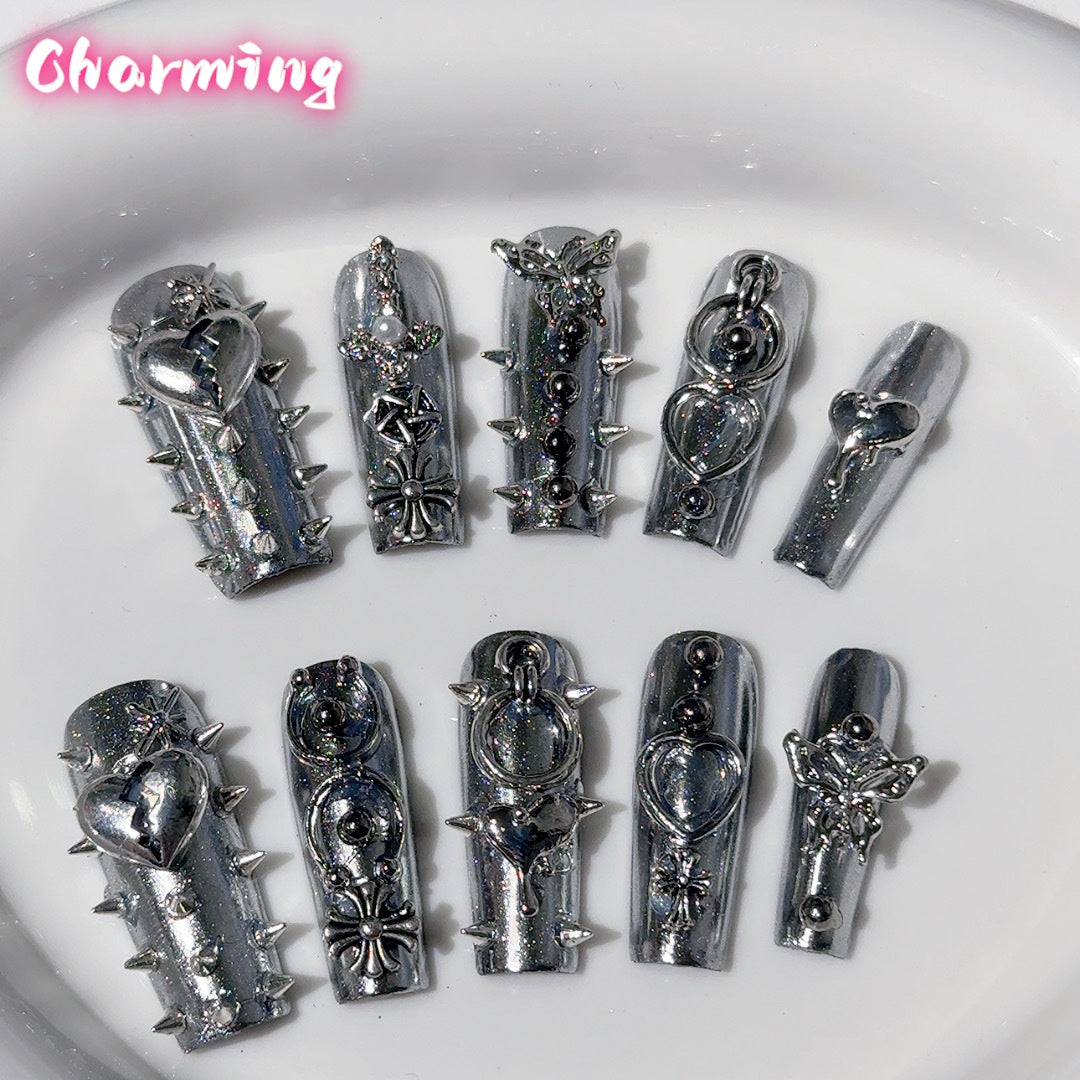 Wolf Fang / Handmade Nails