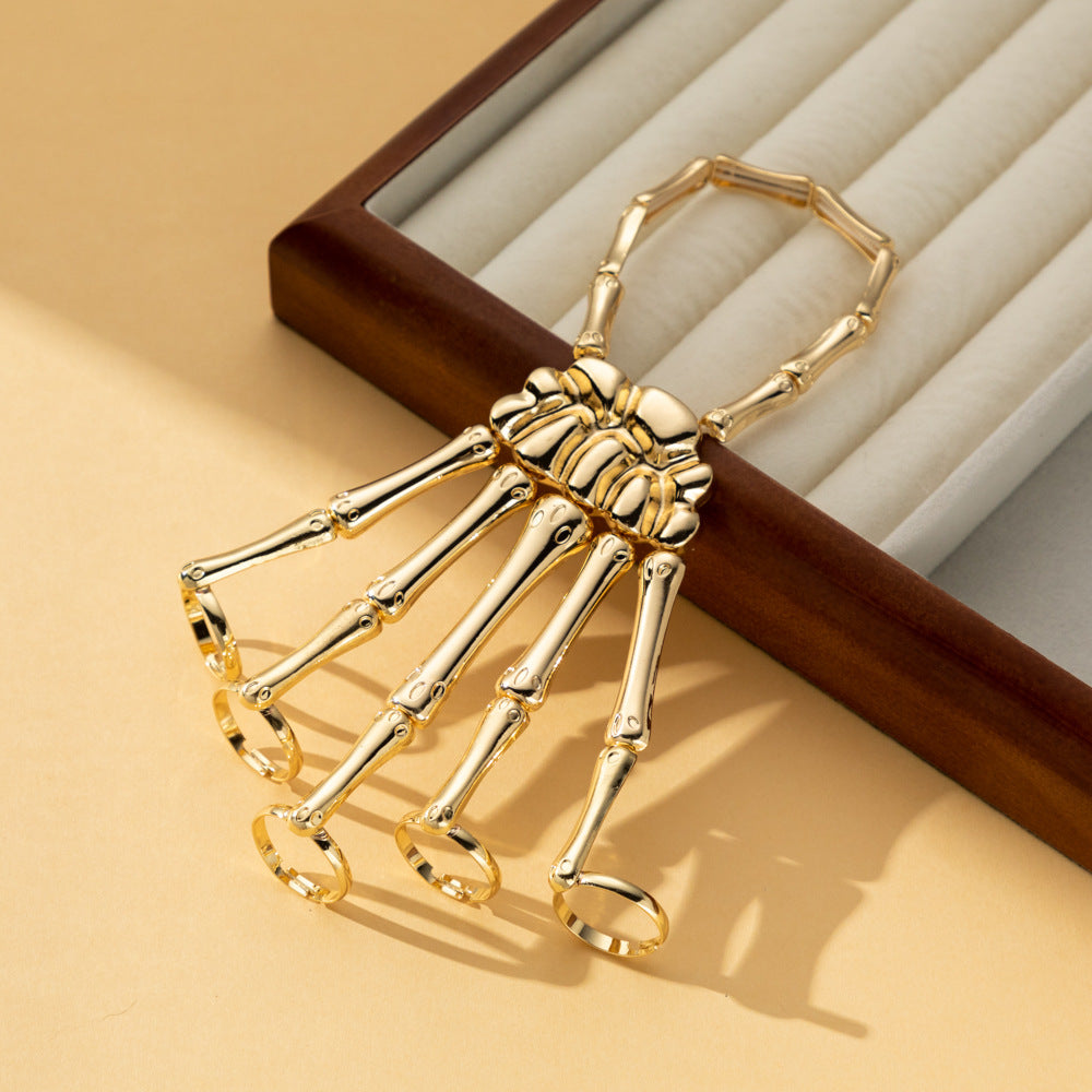 Hand jewelry