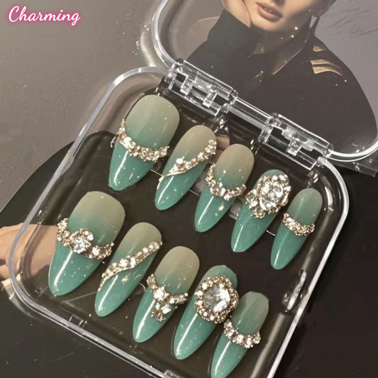 Timelessly elegant / Handmade Nails