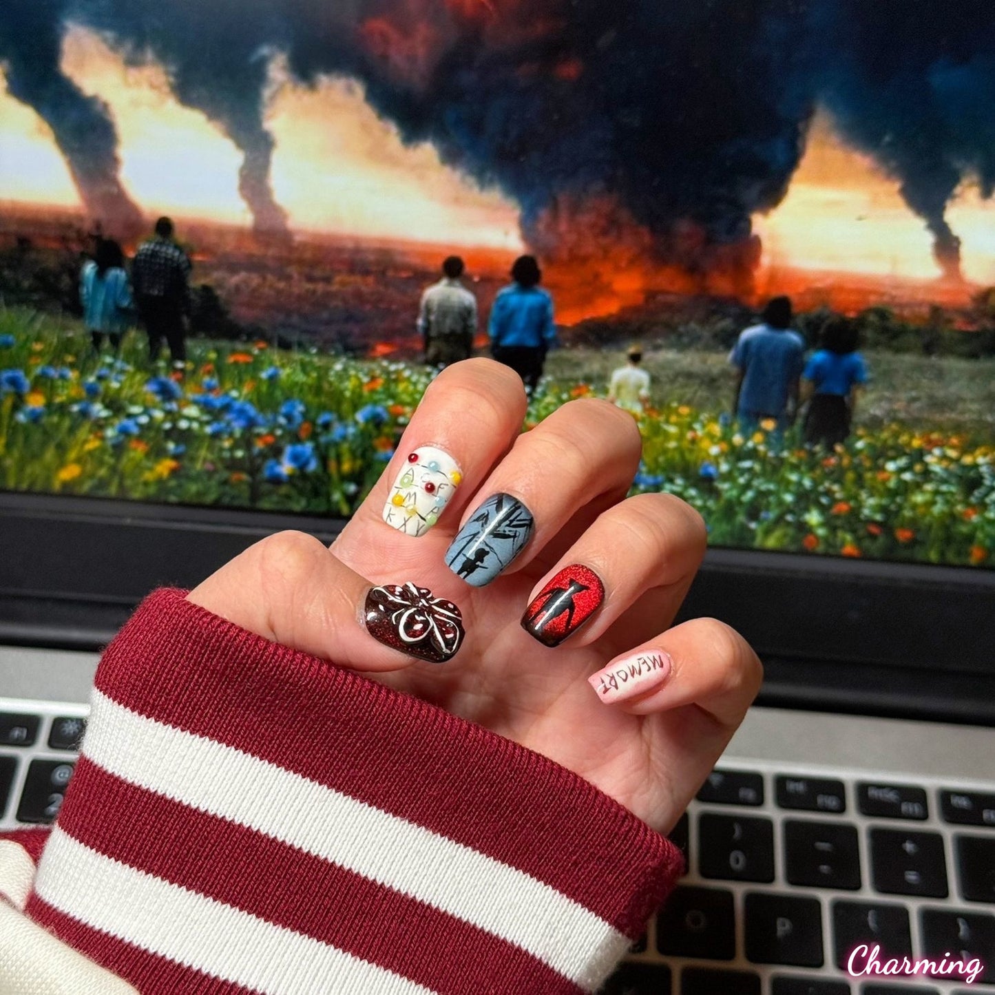 Stranger Things / Handmade Nails