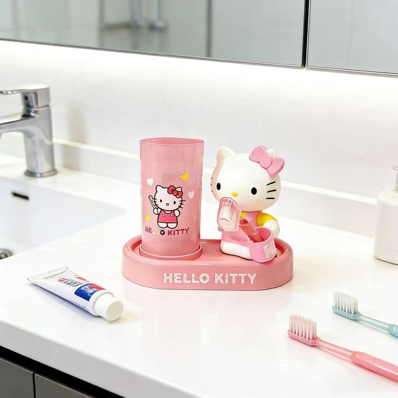 Kt 3-in-1 Toothbrush & Cup Set