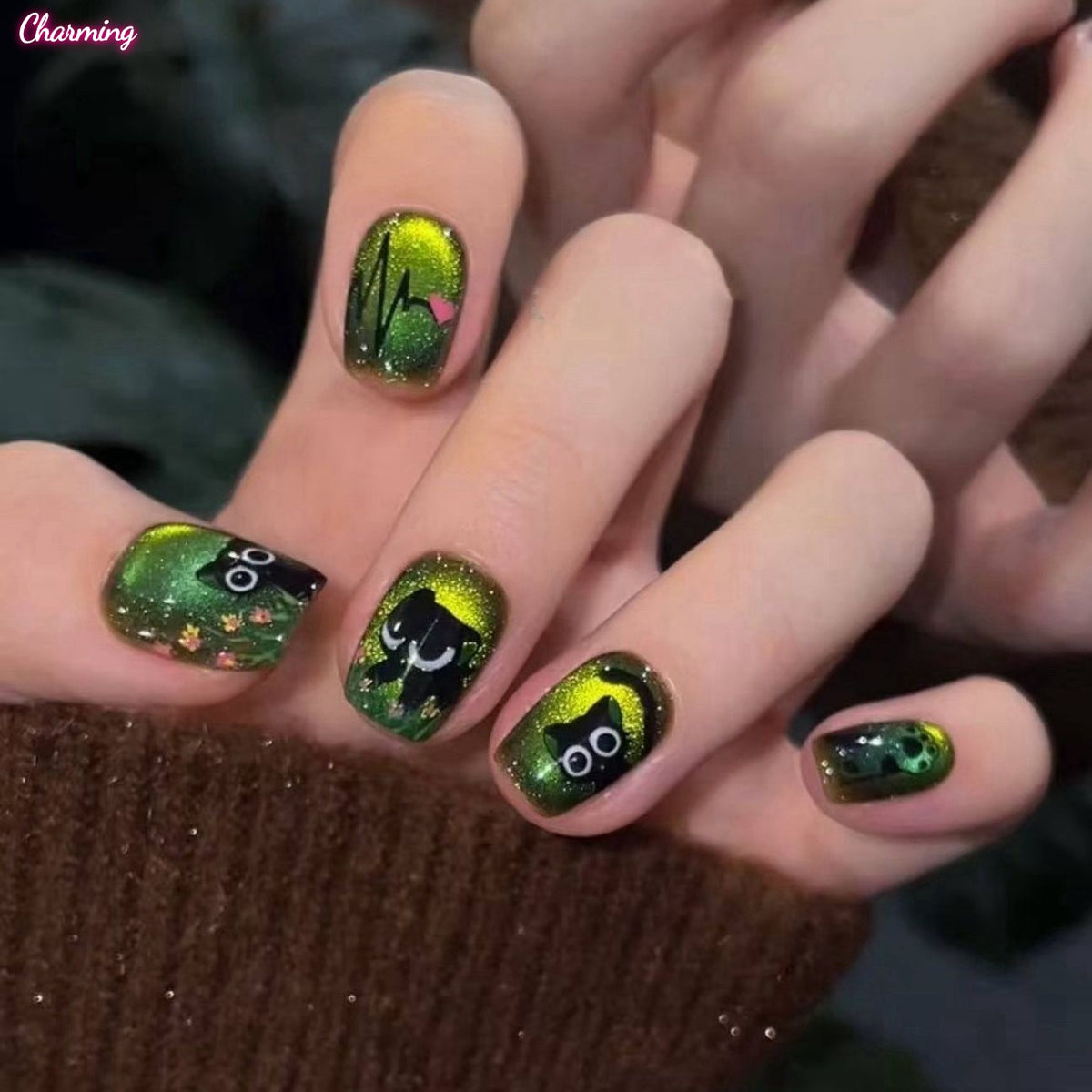 Forest Feline / Handmade Nails