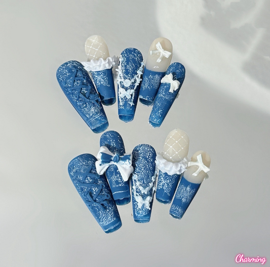 Matty Blue / Handmade Nailsems