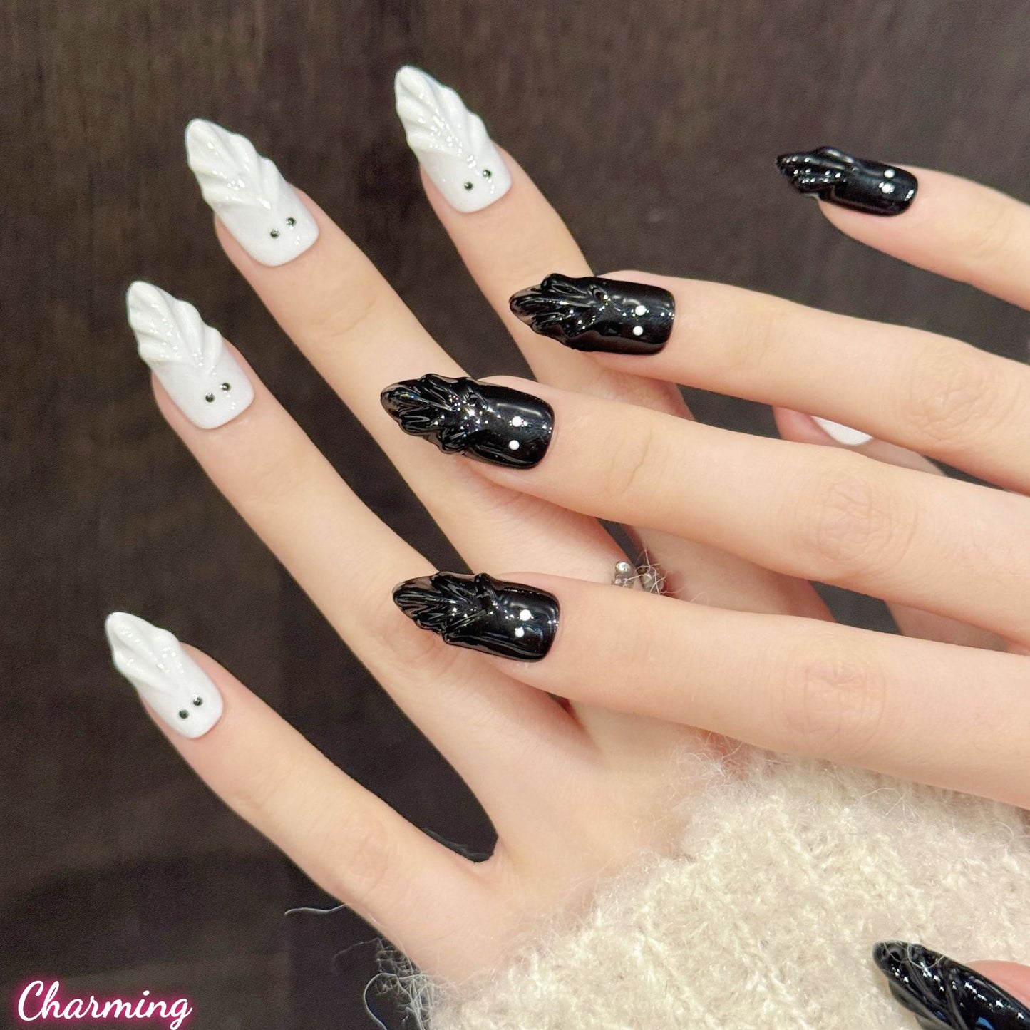 Black Ghost and White Ghost / Handmade Nails