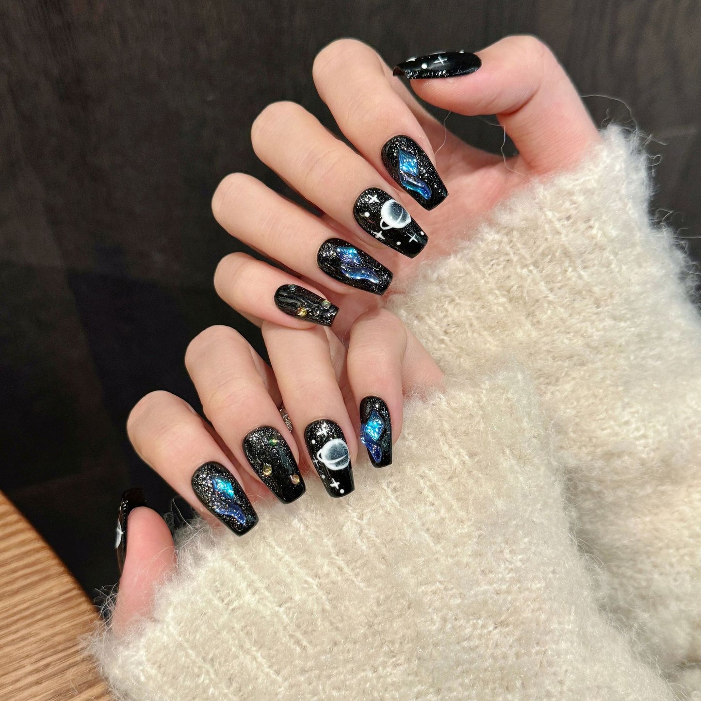 Joy Planet / Handmade Nails
