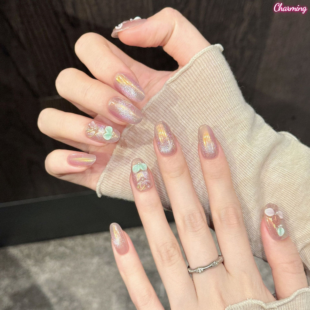 Soft Bloom, Soft Light / Handmade Nailsems
