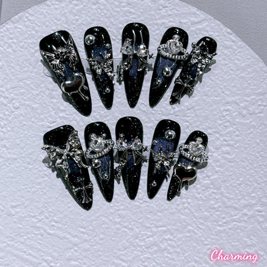 Metamorphosis Noir / Handmade Nails