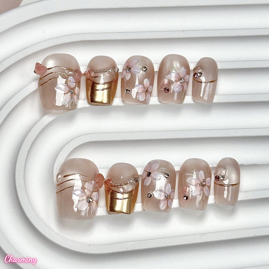 Amber Petal / Handmade Nails