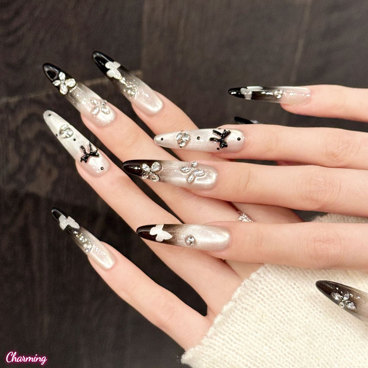The Butterfly in the Fog / Handmade Nails