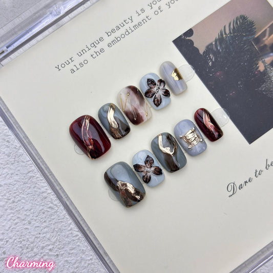 Where Gold Settles / Handmade Nails