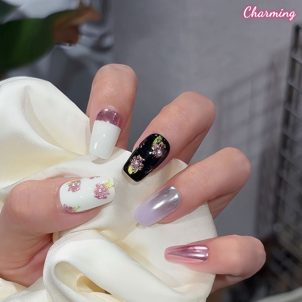 Phantom Flora / Handmade Nails