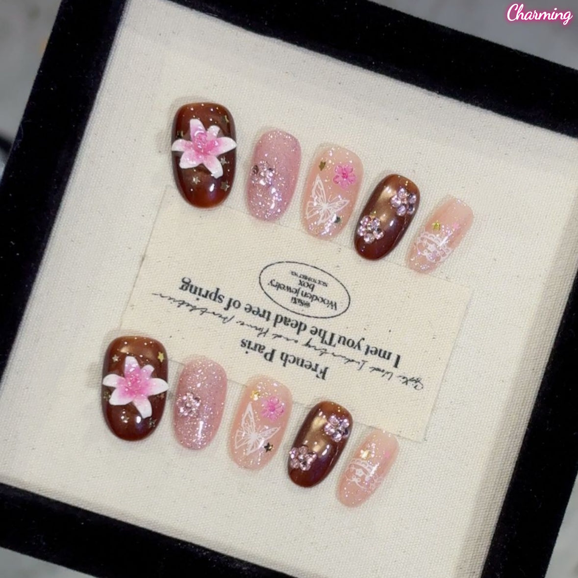Early Autumn Lily / Handmade Nailsems