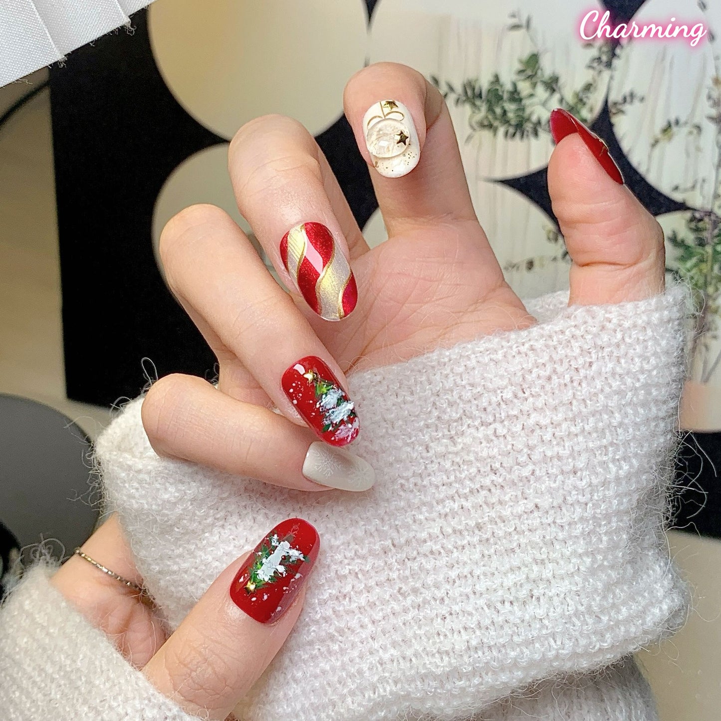 Holly Jolly Sparkle  / Handmade Nails