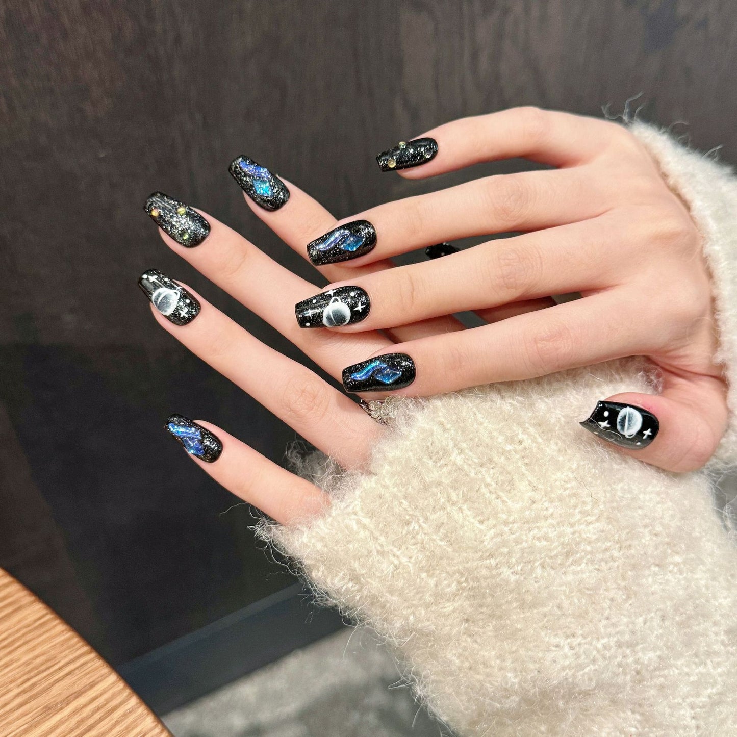 Joy Planet / Handmade Nails