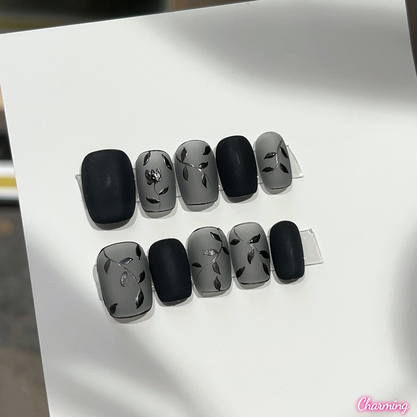 Shadow Petal / Handmade Nails