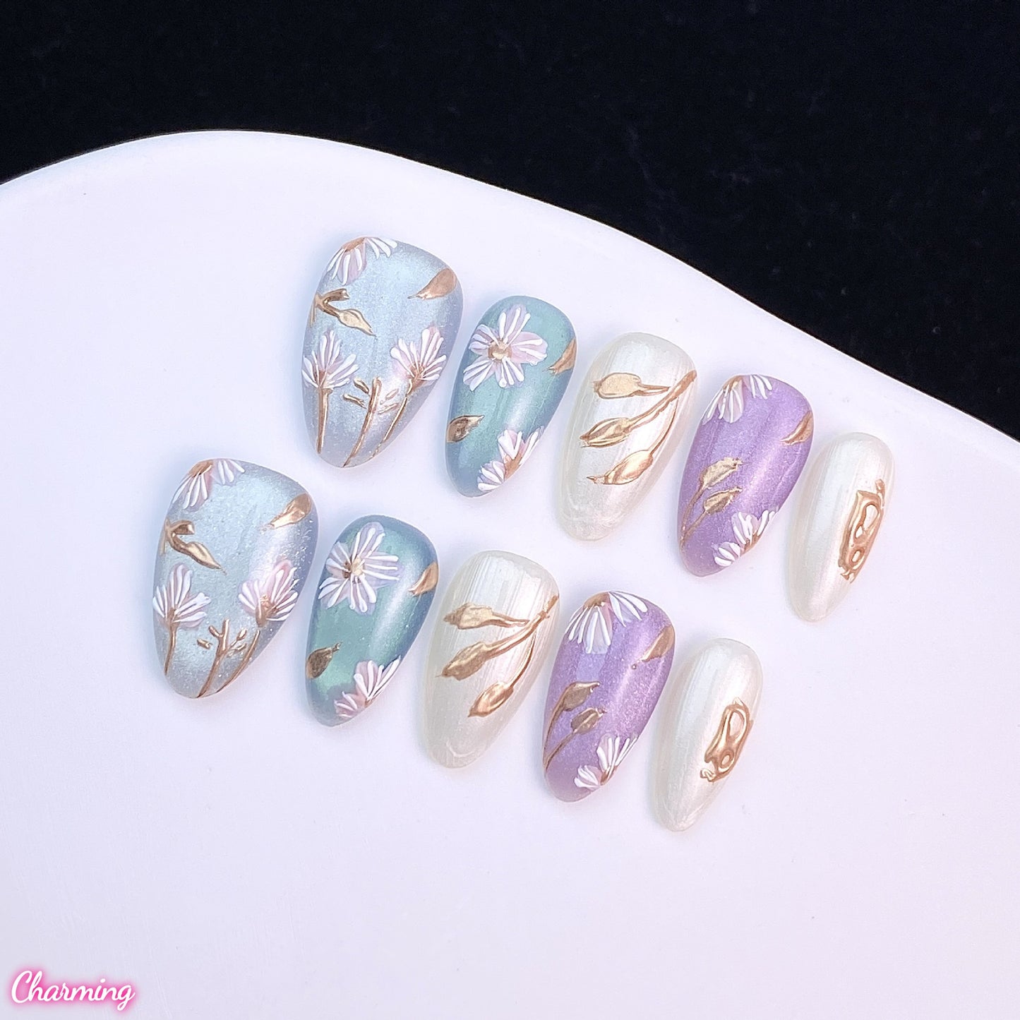 Fading Petal / Handmade Nails