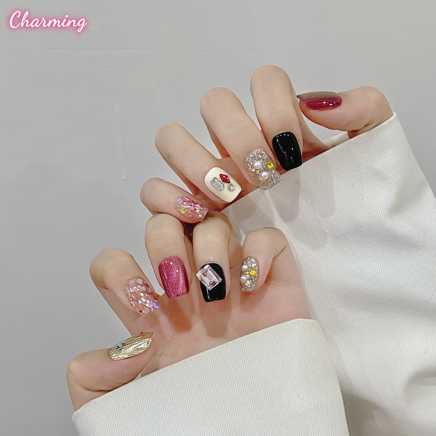 Sweetheart / Handmade Nails