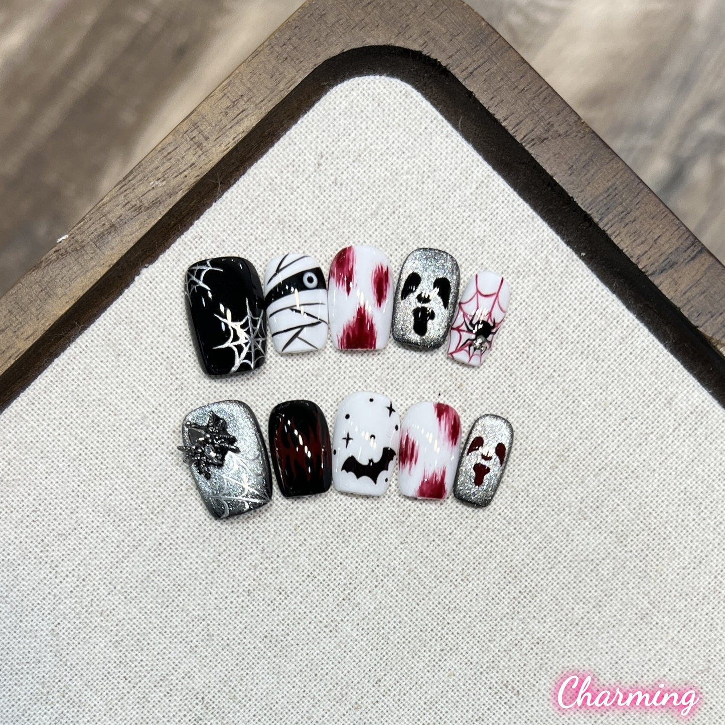 Ancient Bandage / Handmade Nails