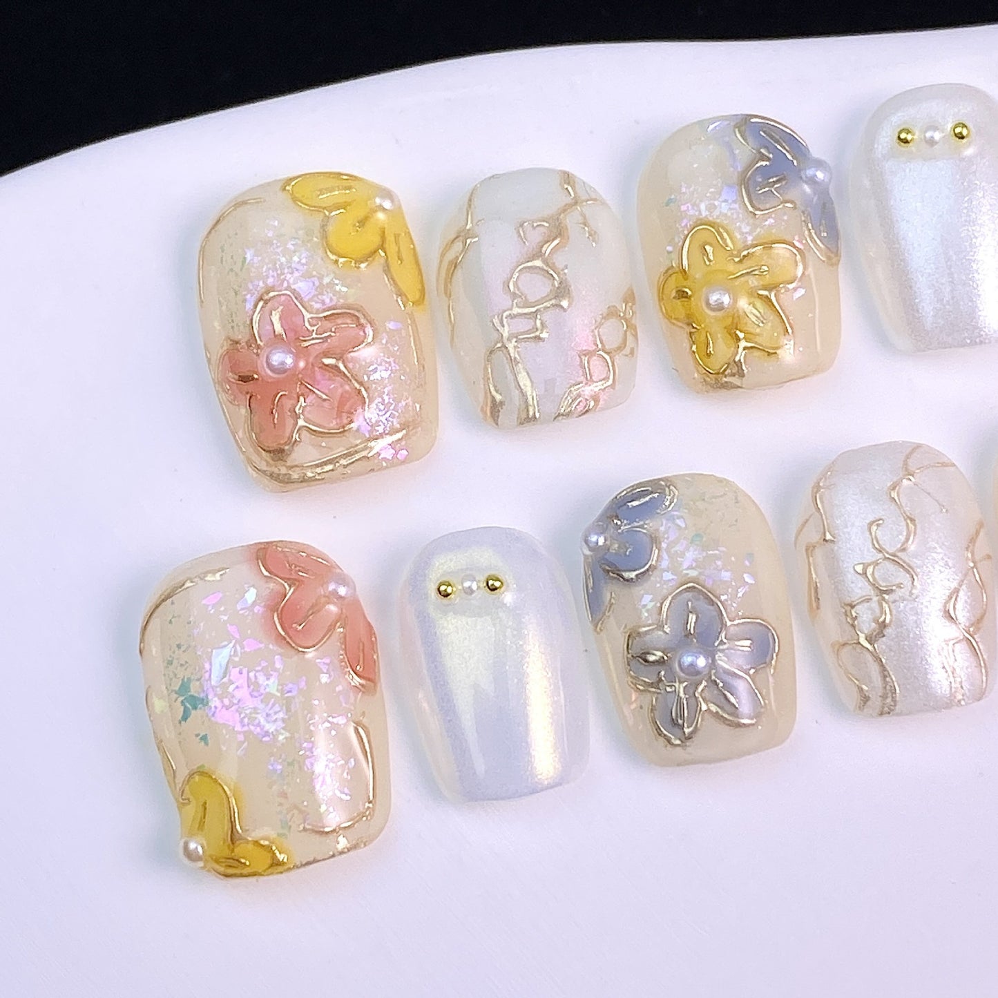 Iridescent Petal / Handmade Nails