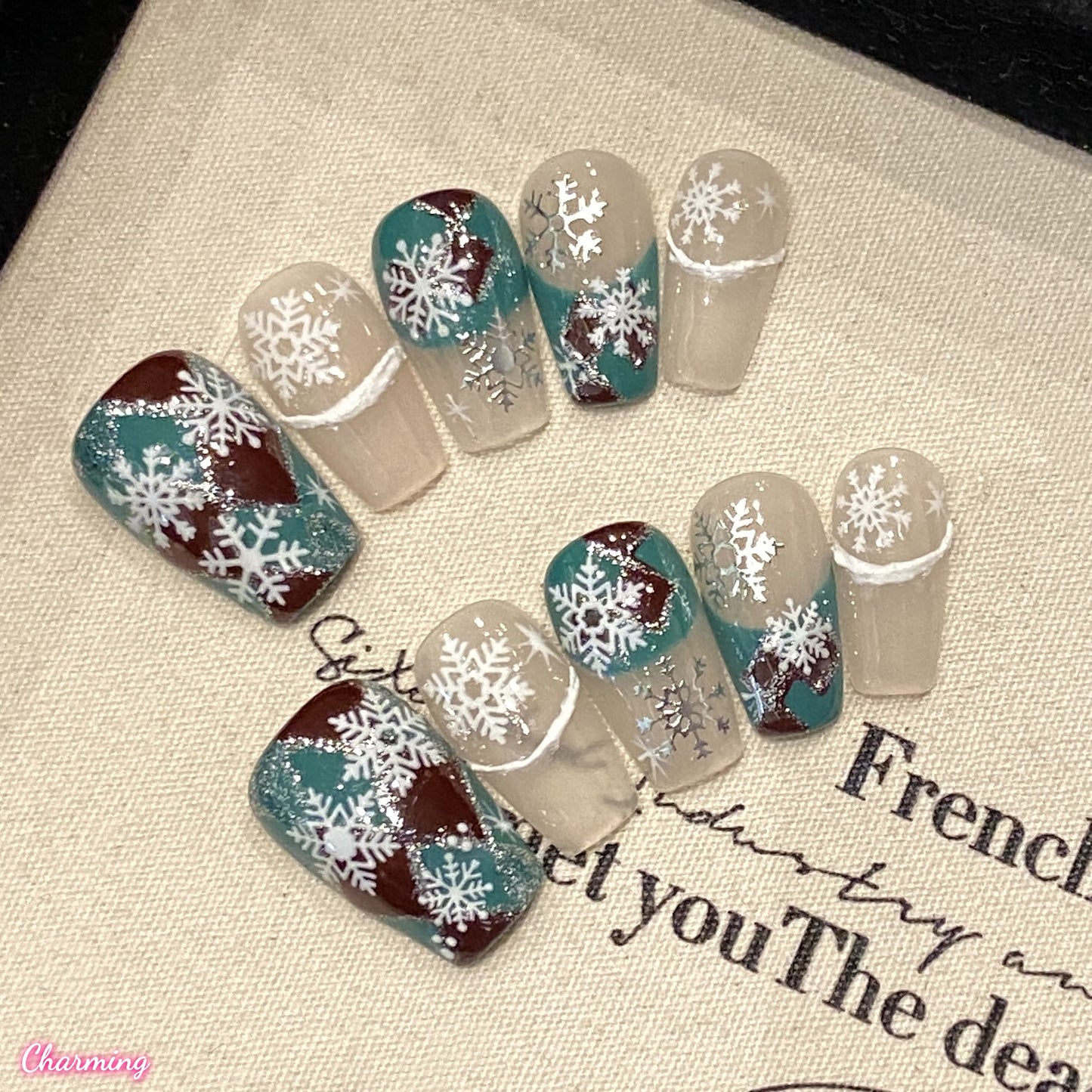 Evergreen Flurry / Handmade Nails