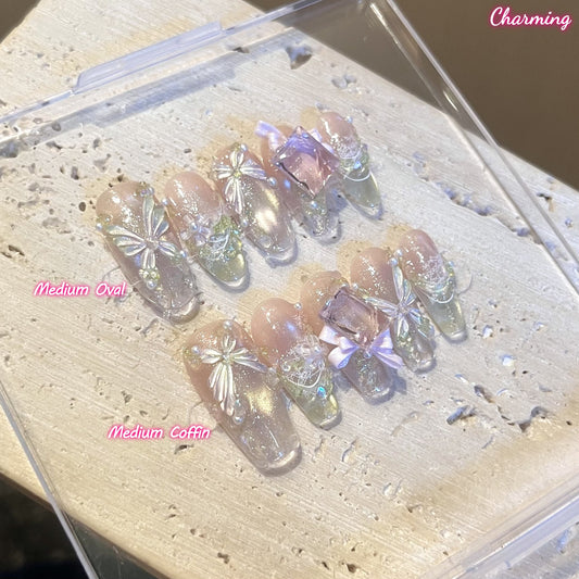 The Floral Messenger / Handmade Nails