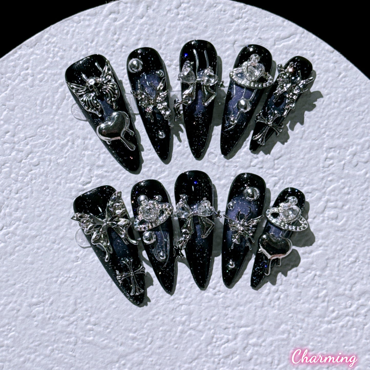 Metamorphosis Noir / Handmade Nails