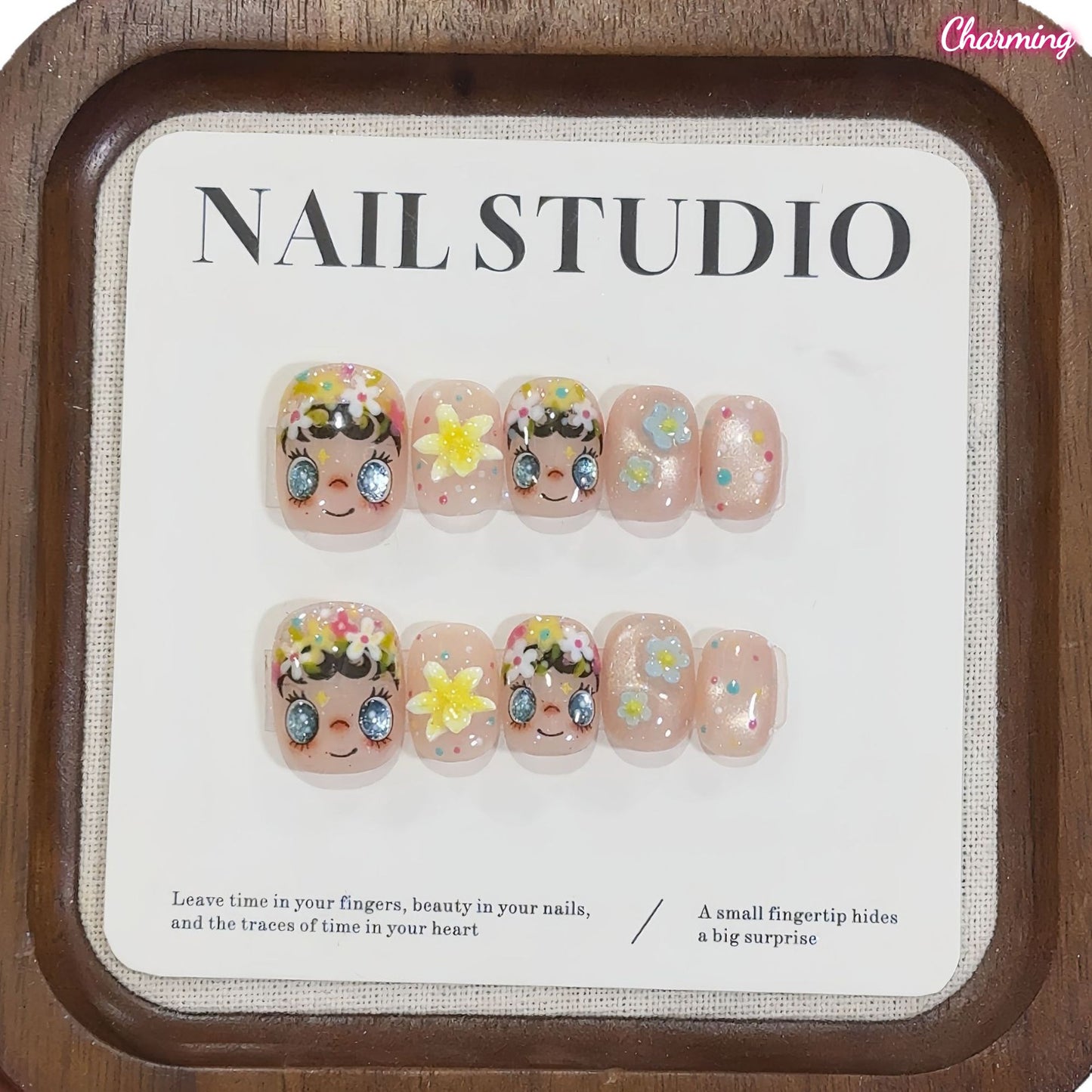 Little Bloom Girl / Handmade Nails