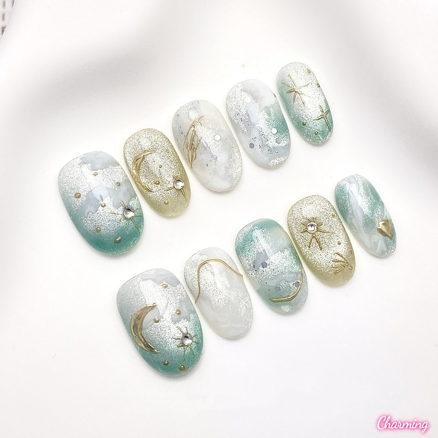 Star Behind Clouds / Handmade Nails