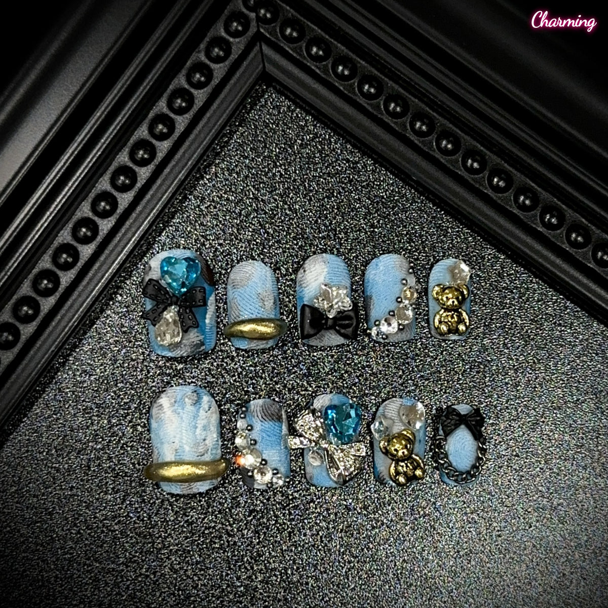 Metal Hug / Handmade Nailsems