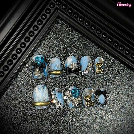 Metal Hug / Handmade Nailsems