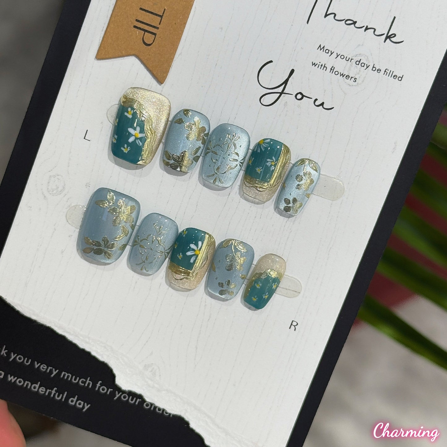 Cyan Flora / Handmade Nails
