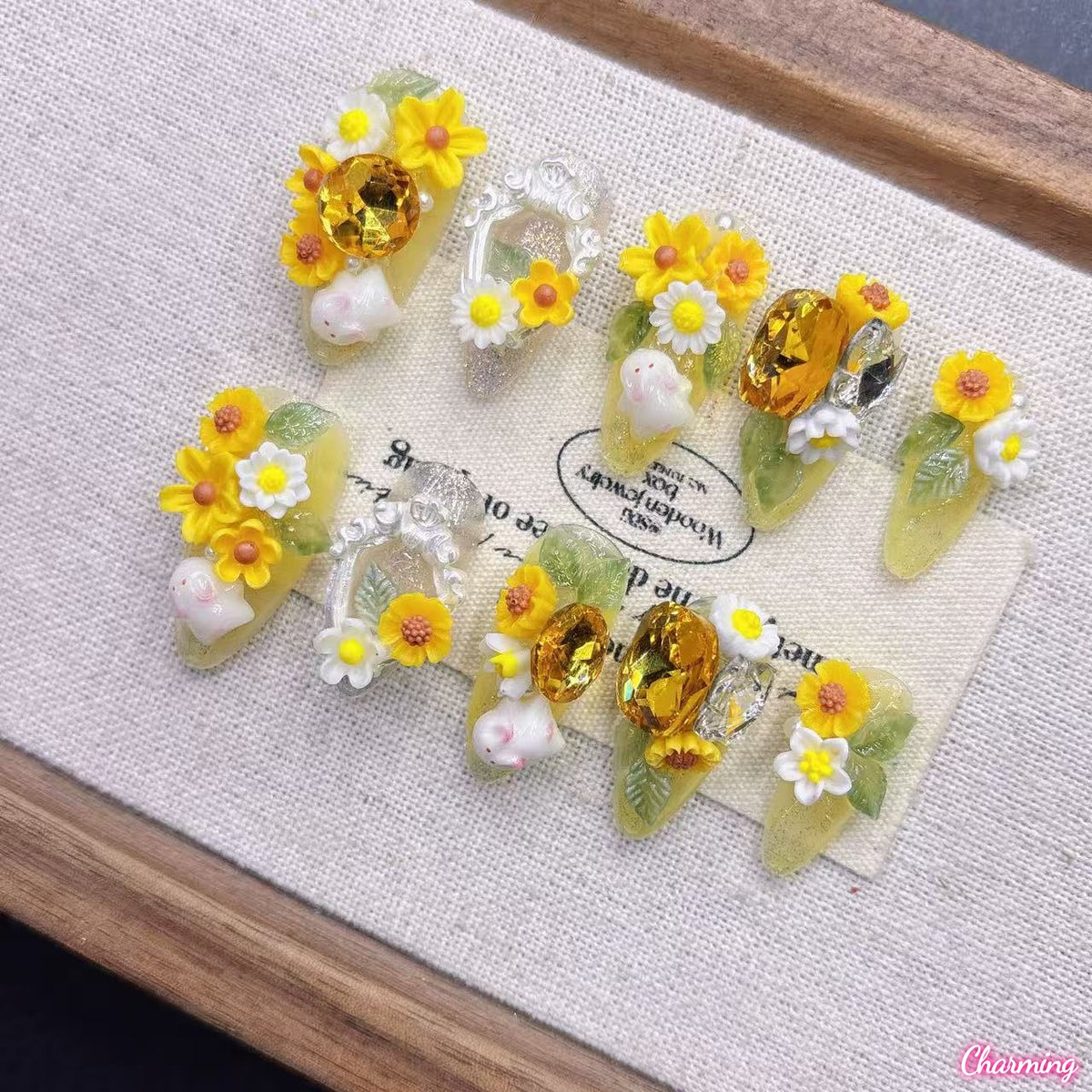 Field of Gold / Handmade Nailsems