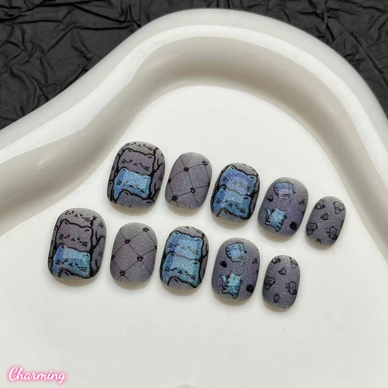 Tiny Paw / Handmade Nails