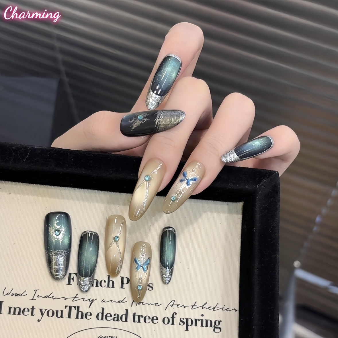 Velvet Vamp / Handmade Nails