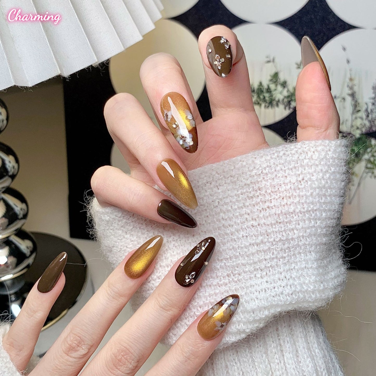 Solar Grace / Handmade Nails