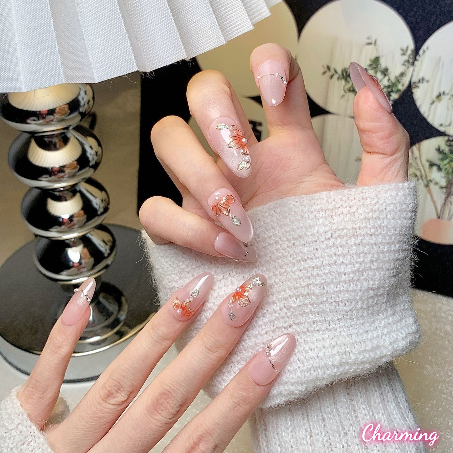Aureate Petals / Handmade Nails