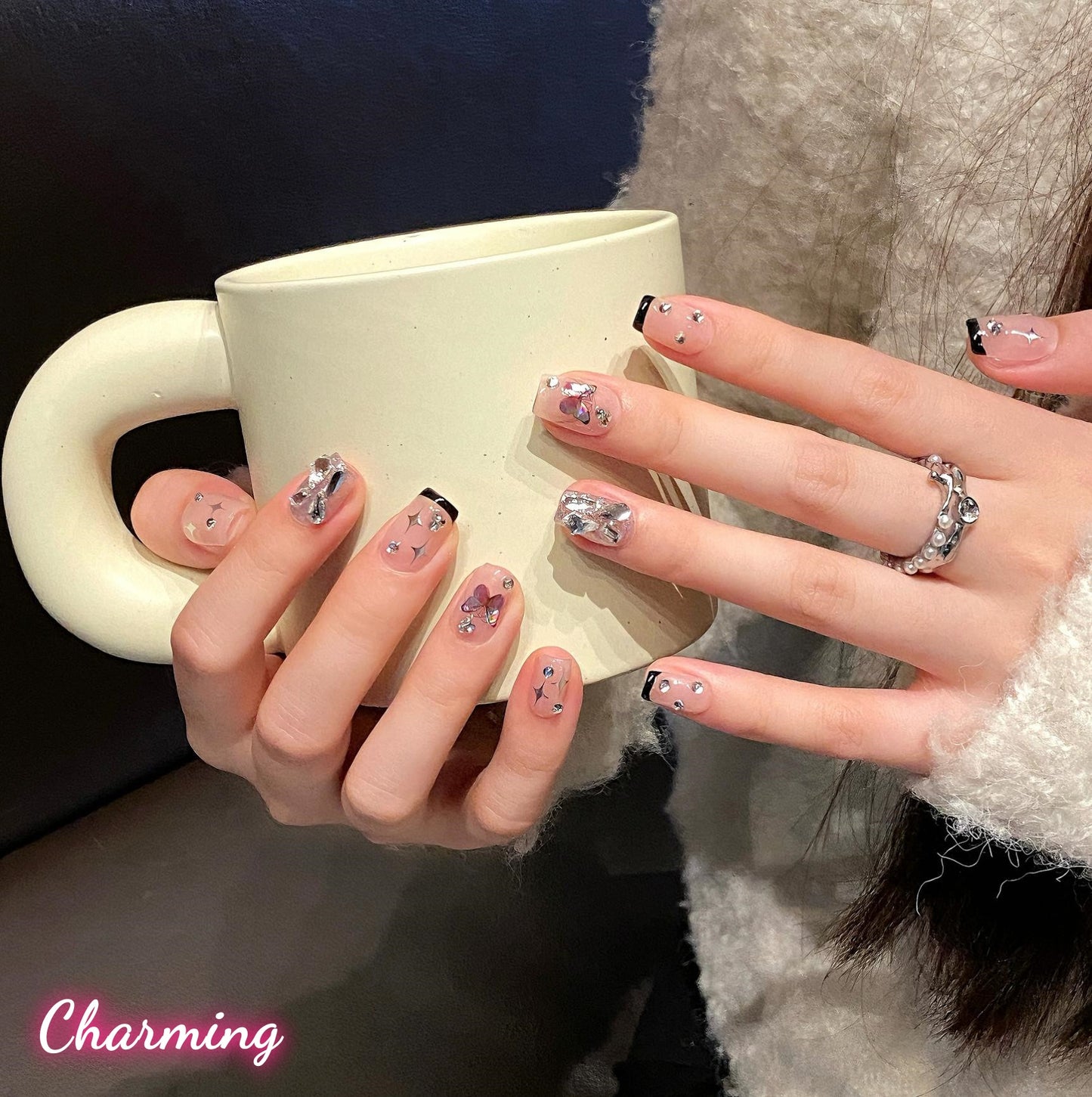 Glittering / Handmade Nails